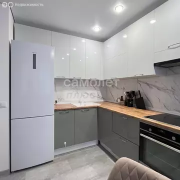 3-комнатная квартира: Уфа, Яркий бульвар, 13 (43 м)