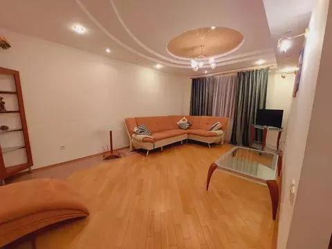 2-к кв. Кабардино-Балкария, Нальчик просп. Кулиева, 4 (55.0 м)