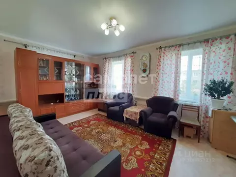 Дом в Башкортостан, Куюргазинский район, Ленинский сельсовет, с. ...