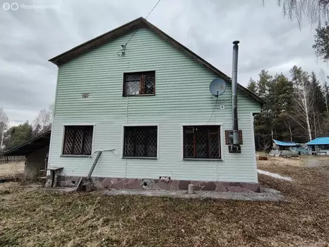 Дом в Нижнесергинский район, Дружининское городское поселение, посёлок ...