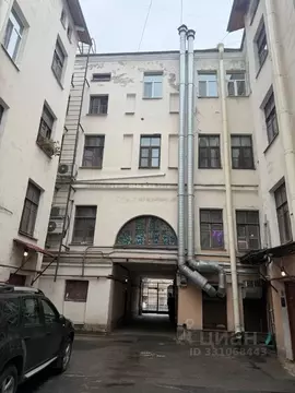 Офис в Санкт-Петербург 8-я Васильевского острова линия, 15 (17 м)