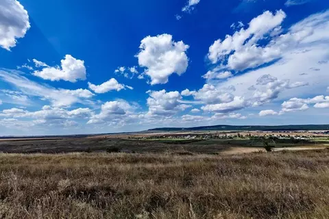 Участок в Крым, Сакский район, Штормовское с/пос, с. Приветное  (6.0 ...