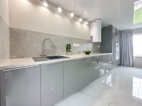 Дом в Псковская область, Псковский район, Логозовская волость, д. ...