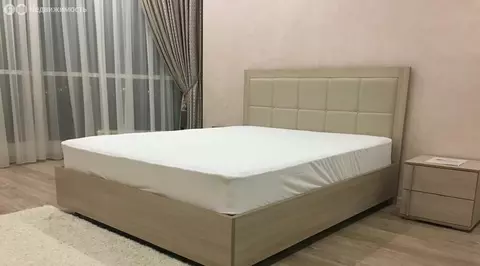 2-комнатная квартира: Энгельс, улица Свердлова, 13 (80 м)