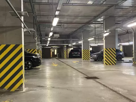 Гараж в Санкт-Петербург 26-я Васильевского острова линия, 7 (14 м)