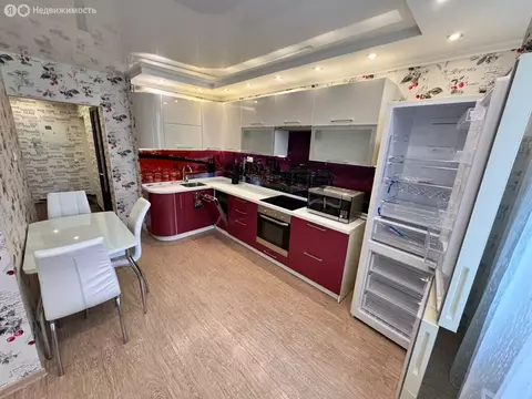 3-комнатная квартира: Екатеринбург, Комсомольская улица, 78 (75.4 м)