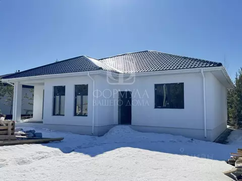 Дом в Свердловская область, Белоярский муниципальный округ, с. ...