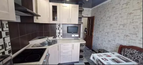 3-к кв. Белгородская область, Старый Оскол Лесной мкр, 17 (65.0 м)