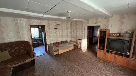 Дом в Оренбургская область, Саракташский район, Черкасский сельсовет, ...