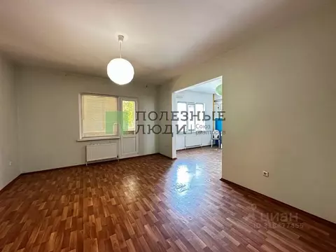 2-к кв. Адыгея, Тахтамукайский район, Яблоновский пгт ул. Кобцевой, ...