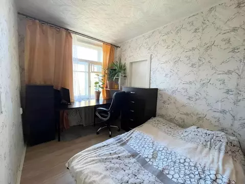 Комната Санкт-Петербург Старо-Петергофский просп., 43-45 (13.7 м)