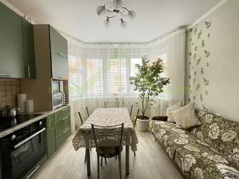 Продается 3-комнатная квартира