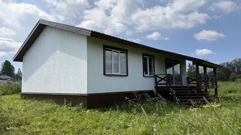 Дом в Вологодская область, Череповецкий район, д. Петраково ул. ...