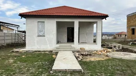 Дом в Крым, Симферопольский район, Добровское с/пос, с. Пионерское  ...