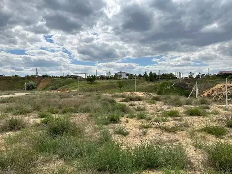 Участок в Волгоградская область, Волгоград пос. Латошинка, ул. ...