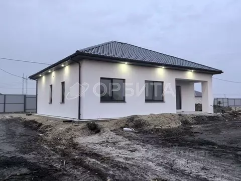 Дом в Тюменская область, Тюмень ул. Михаила Баранова (101 м)