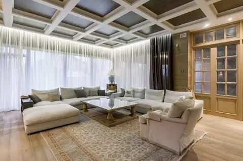 Дом в Московская область, Одинцовский городской округ, д. Раздоры 5/8 ...