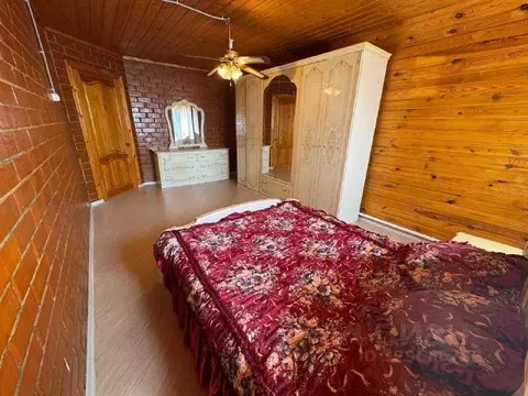 Дом в Воронежская область, Воронеж ул. Октября (240 м)