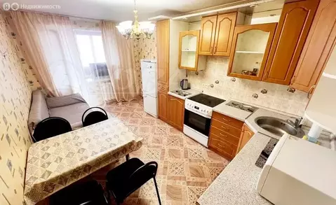 3-комнатная квартира: Тюмень, 6-й микрорайон, улица Валерии ...