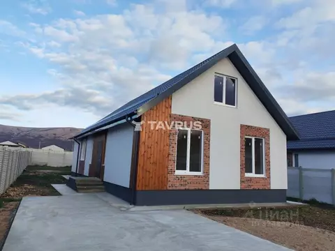 Дом в Крым, Симферопольский район, Добровское с/пос, с. Перевальное  ...