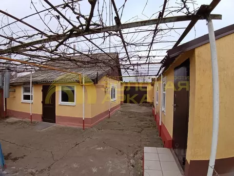 Дом в Краснодарский край, Темрюкский район, Старотитаровское с/пос, ...