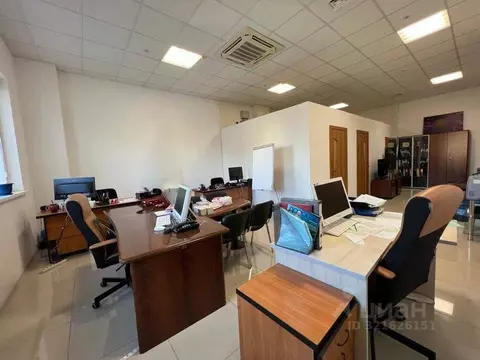 Офис в Краснодарский край, Краснодар Северная ул., 490 (74 м)