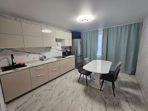 2-к кв. Тюменская область, Тюмень ул. Пермякова, 84к2 (67.0 м)