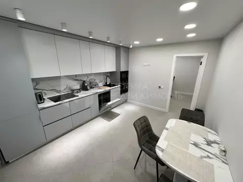 2-к кв. Тюменская область, Тюмень ул. Валентины Трофимовой, 13 (67.0 ...