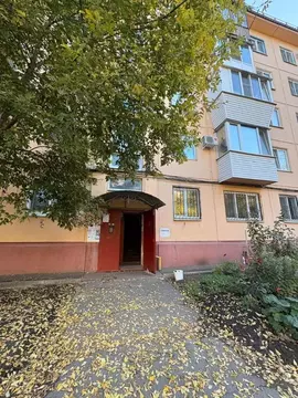 2-к кв. Омская область, Омск Городок Нефтяников мкр, ул. Энтузиастов, ...