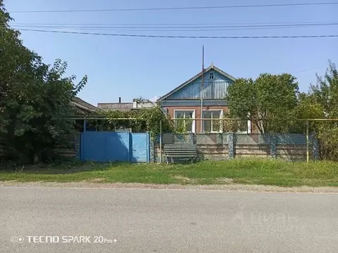 Дом в Краснодарский край, Крымский район, Варениковская ст-ца  (71 м)