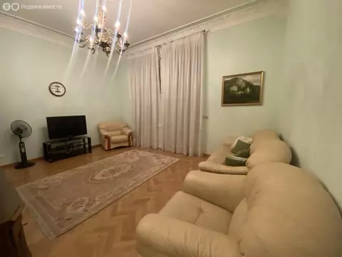 3-комнатная квартира: Ялта, улица Пальмиро Тольятти, 13 (115 м)