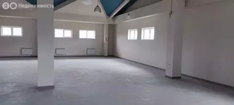 Торговая площадь (833 м)