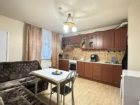 3-к кв. Санкт-Петербург Богатырский просп., 51к1 (85.5 м)