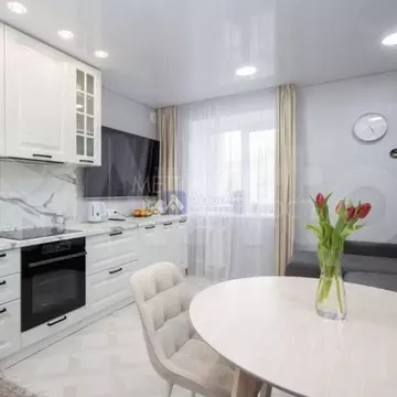 3-к кв. Тюменская область, Тюмень Заречный проезд, 6к2 (72.4 м)