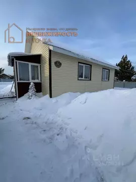 Дом в Башкортостан, Янаульский район, Кармановский сельсовет, с. ...