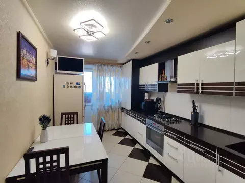 5-к кв. Чувашия, Чебоксары ул. Строителей, 14 (113.0 м)