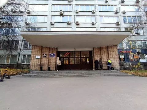 Торговая площадь в Москва Звездный бул., 21С1 (330 м)