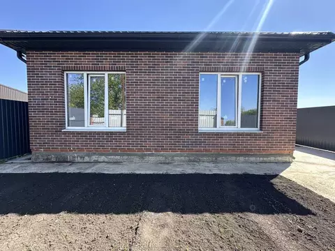 Дом в Краснодарский край, Динской район, Новотитаровская ст-ца ...