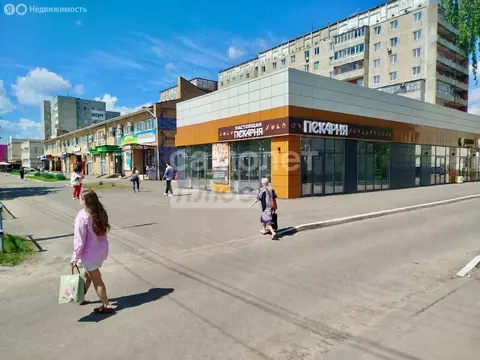 Торговая площадь (77 м)