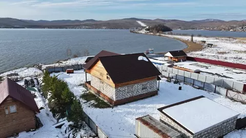 Дом в Красноярский край, Шарыповский муниципальный округ, с. Парная  ...