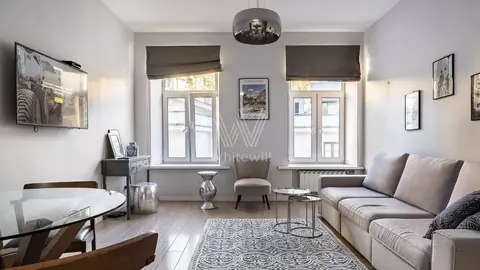 3-к кв. Москва Спиридоньевский пер., 5С2 (75.0 м)