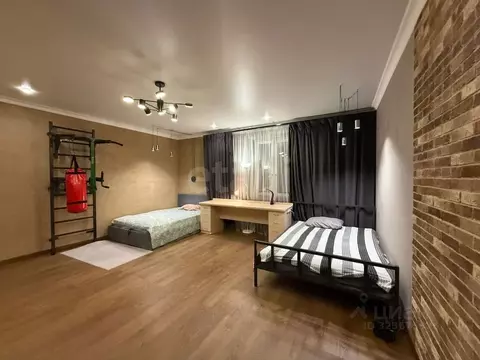 3-к кв. Тюменская область, Тюмень ул. Циолковского, 7к1 (100.0 м)