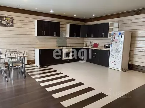 Дом в Красноярский край, Красноярск городской округ, пос. Солонцы ул. ...