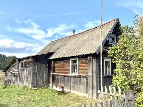 Дом в Ленинградская область, Тихвинский район, Ганьковское с/пос, д. ...