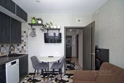 1-к кв. Омская область, Омск проезд 6-й Амурский, 8 (36.7 м)