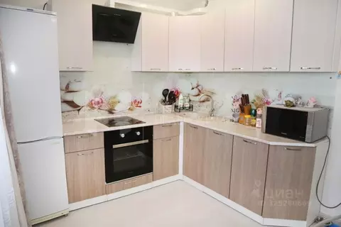 2-к кв. Тюменская область, Тюмень ул. Валентины Трофимовой, 13 (59.0 ...