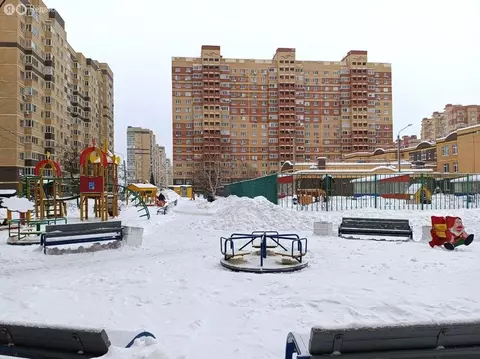 1-комнатная квартира: посёлок городского типа Свердловский, улица ...