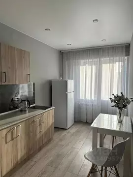 1-к кв. Иркутская область, Иркутск Братская ул., 7/8 (39.0 м)