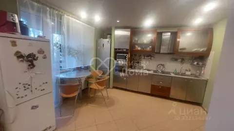 4-к кв. Волгоградская область, Волгоград ул. Маршала Чуйкова, 37 ...