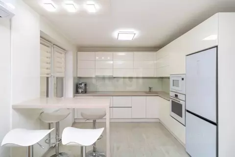 2-к кв. Тюменская область, Тюмень проезд Тихий, 4 (58.0 м)